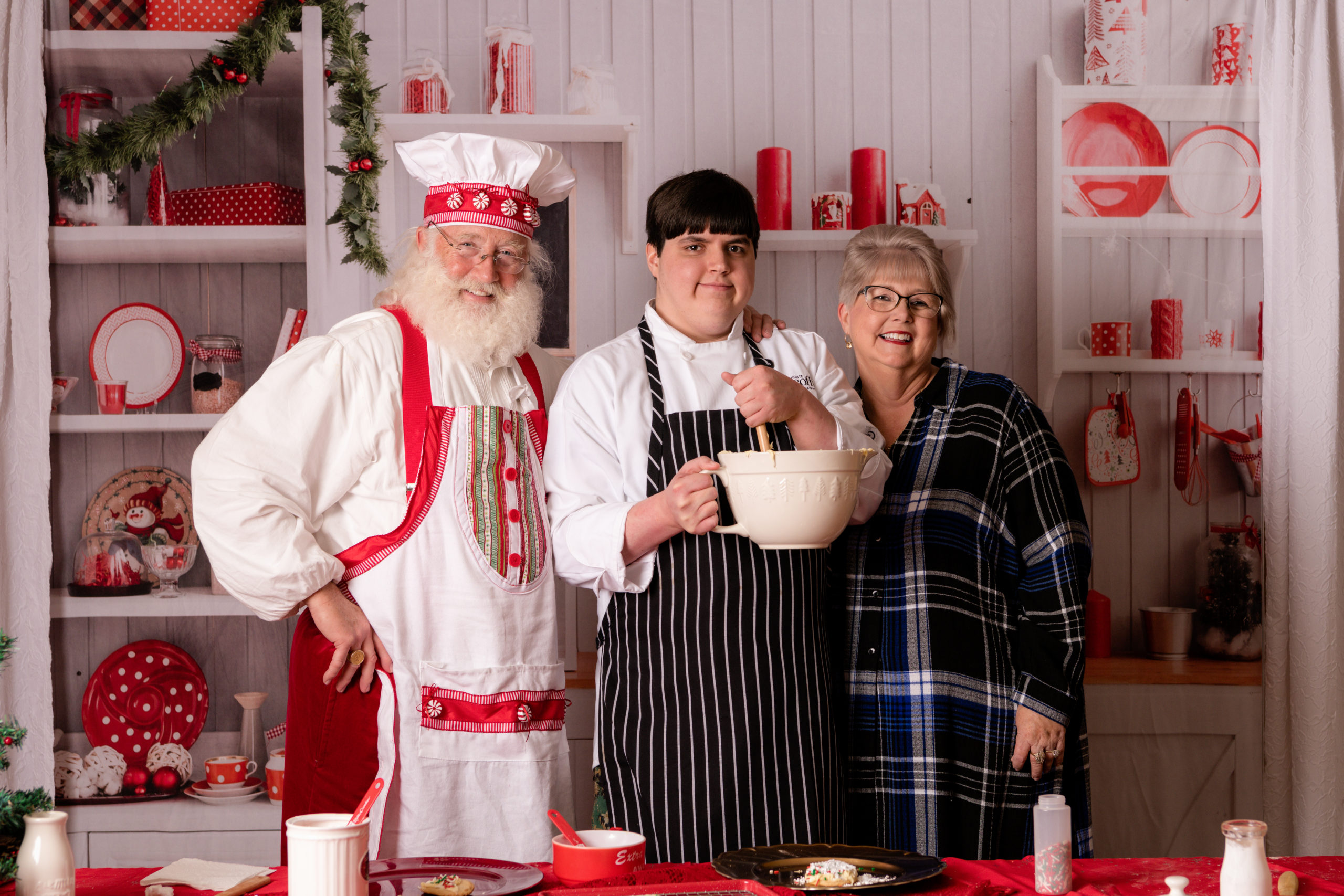 pictures-with-santa-autism-family-circus